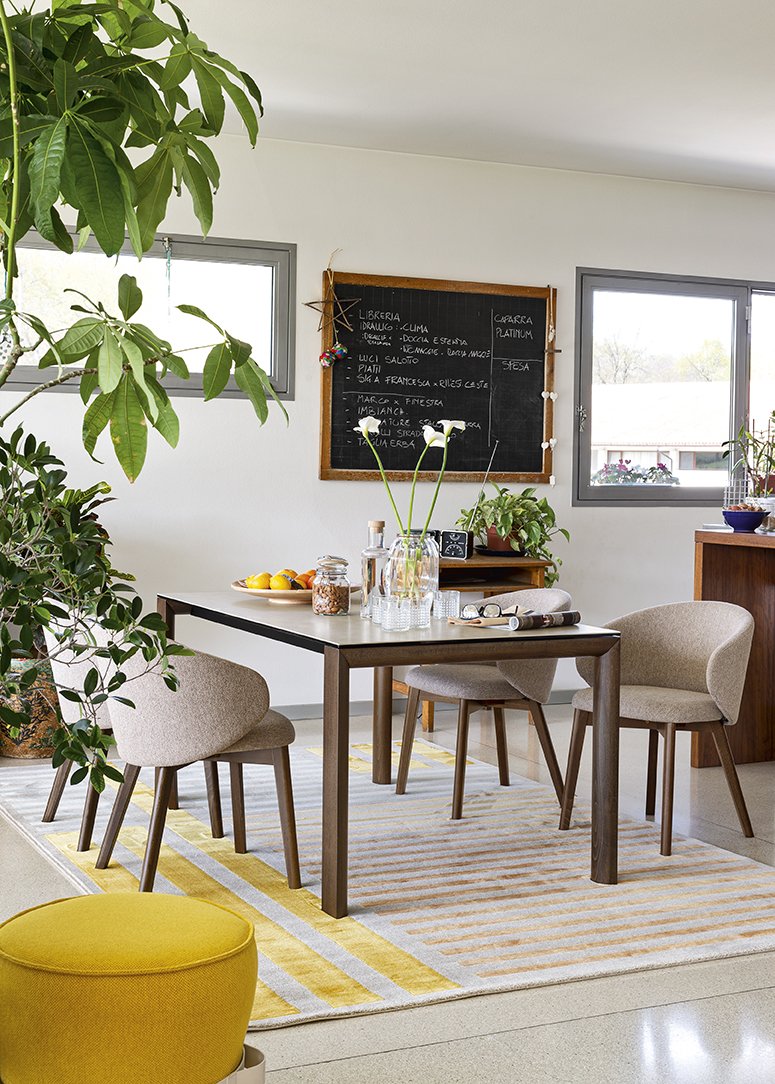 Table extensible 10 couverts DORIAN 230cm pieds bois