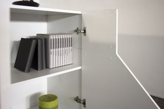 Buffet bas NALIE
blanc laqué brillant  4 portes 3 tiroirs