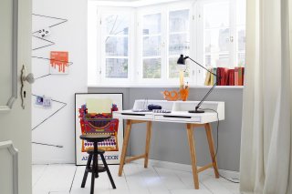 Bureau style scandinave THEA blanc et hêtre 2 tiroirs 2 niches