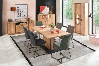 Lot de 2 chaises design HALSOU tissu cappuccino et pieds métal laqué noir