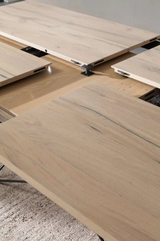 Table extensible FIL8 en Chêne Naturel Soft et piétement métal noir / Small