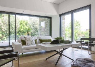 Table basse relevable IRIS extensible 95 à 185cm pieds métal graphite plateau mélaminé blanc 